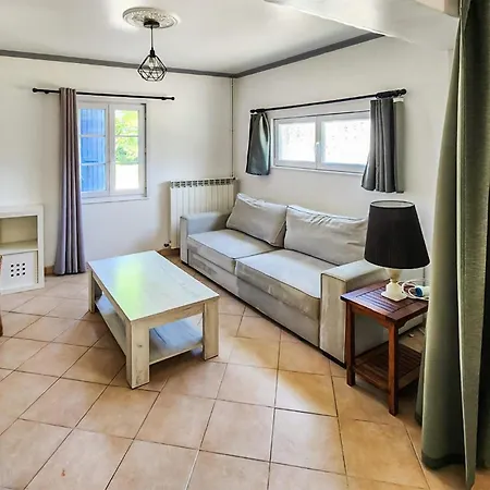 Сasa de vacaciones Charmante Maison Avec Piscine *
